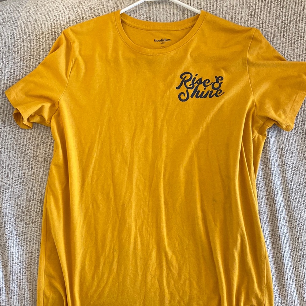Good fellow MENS L Yellow Shirt